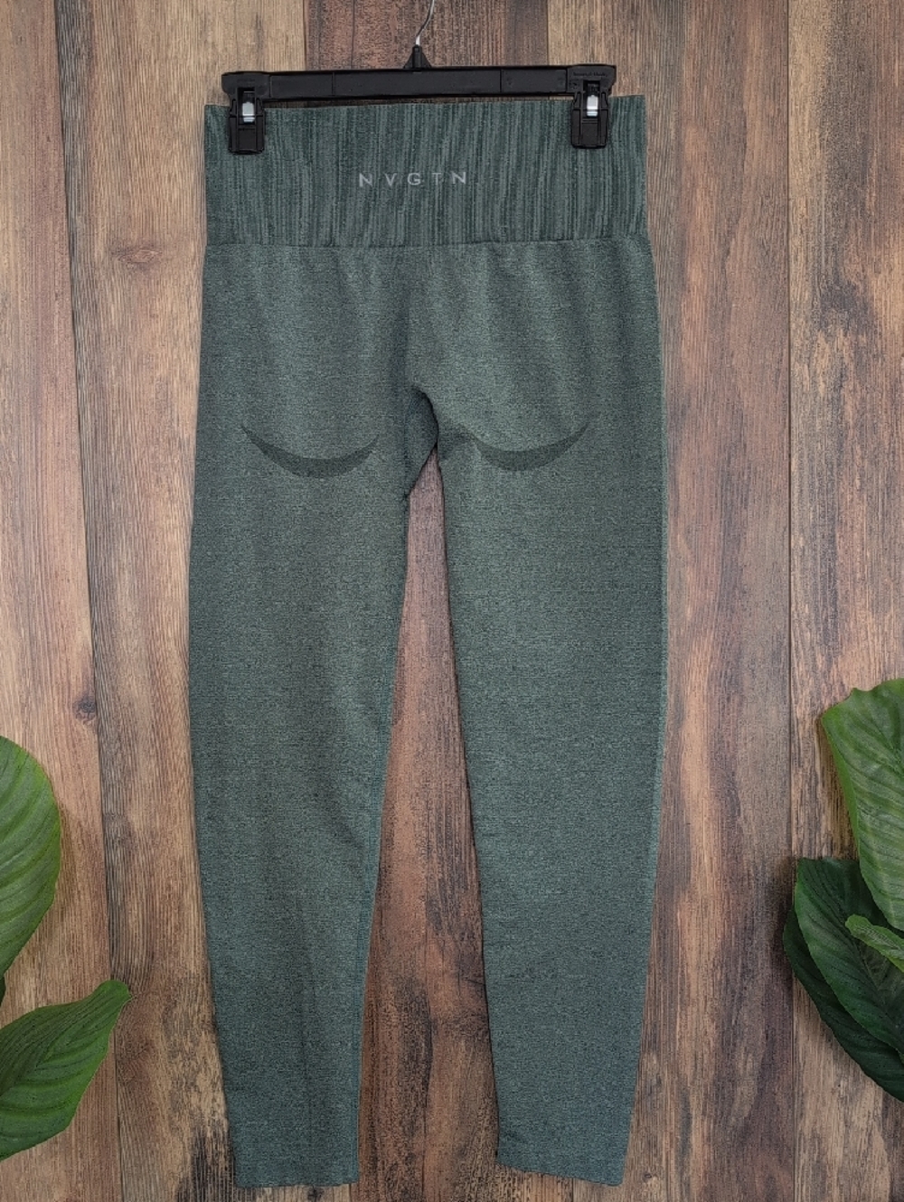 NVGTN High-Waist Ribbed Waist Seamless Contour Leggings M        R299